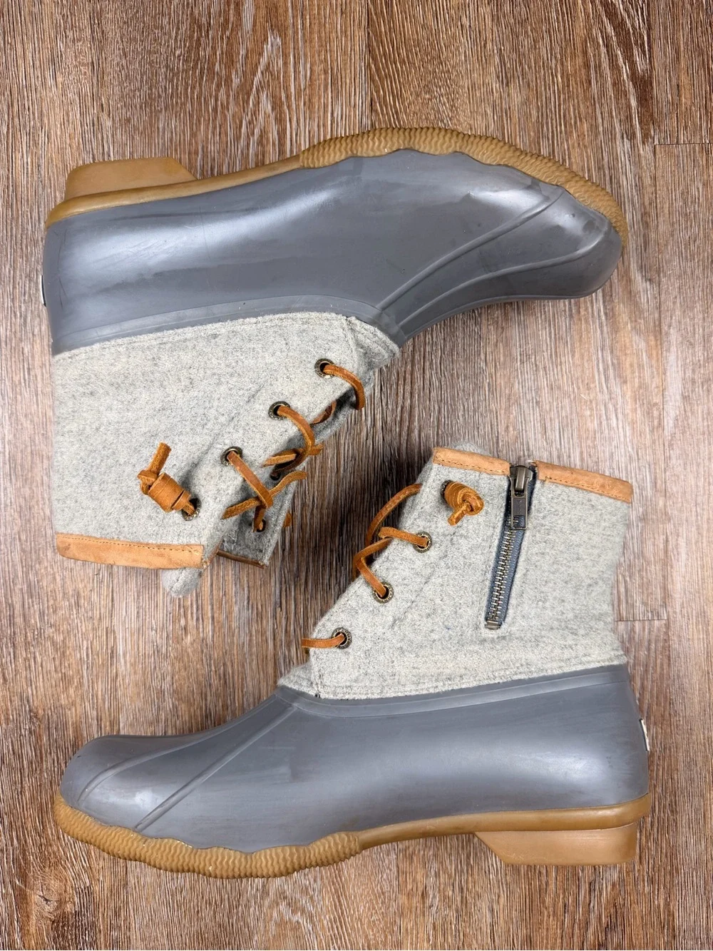 Sperry Saltwater Wool Duck Boots Gray Felt Tan Leather Rawhide Lace | Size: 9